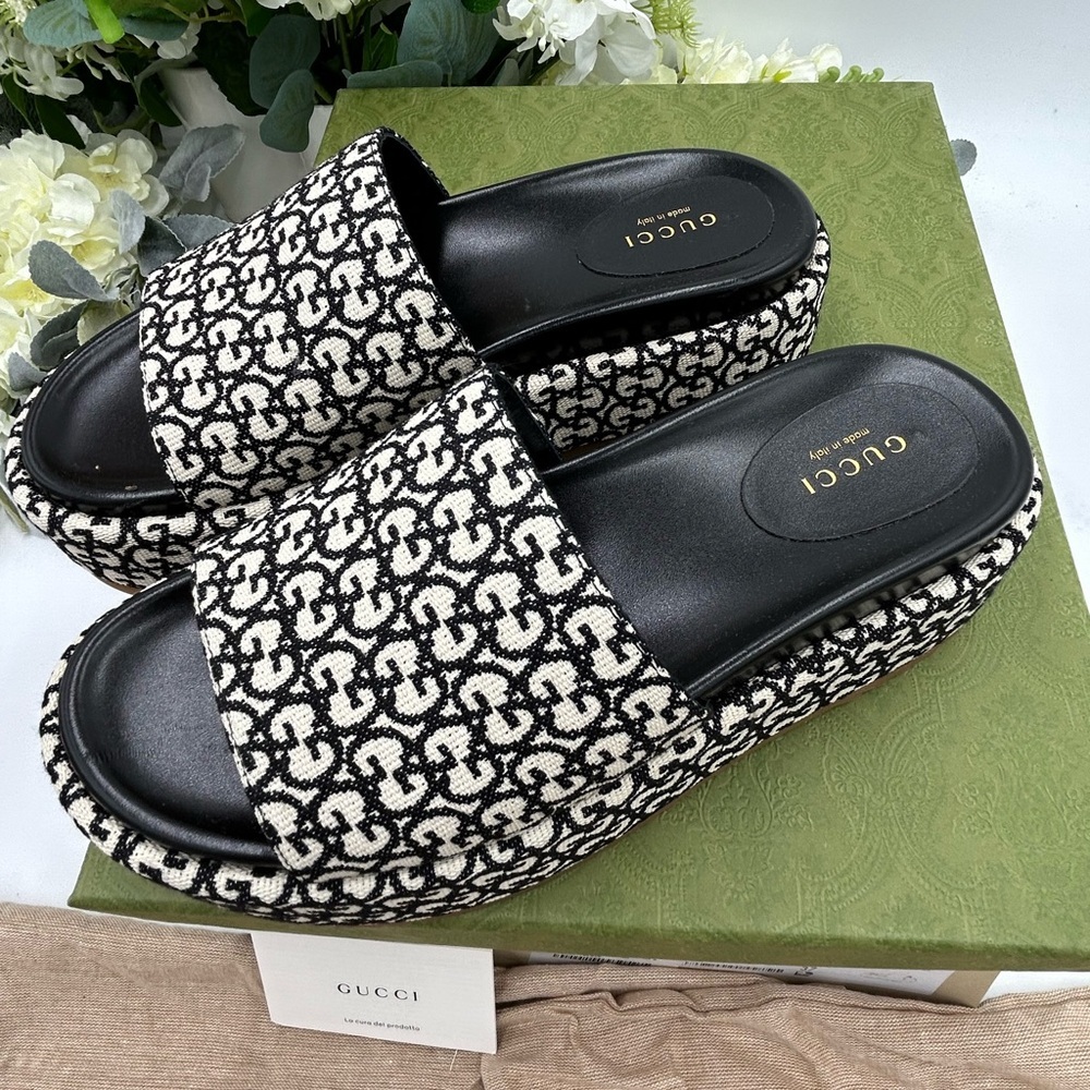 Women's Gucci, Angelina platform, thong sandals size 37 made in Italy - Picture 4 of 11